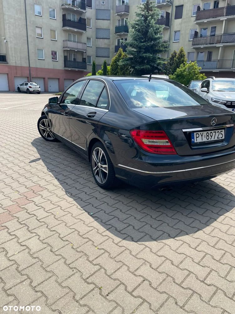 Mercedes-Benz Klasa C 200 CDI DPF (BlueEFFICIENCY) Elegance - 9