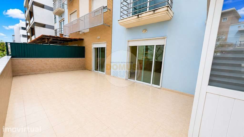 T2 COM TERRAÇO E ANEXO | ARRECADAÇÃO | 2004 - PAIO PIRES - Grande imagem: 3/15
