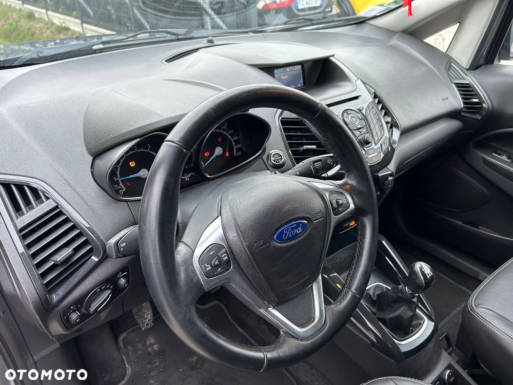Ford EcoSport - 12