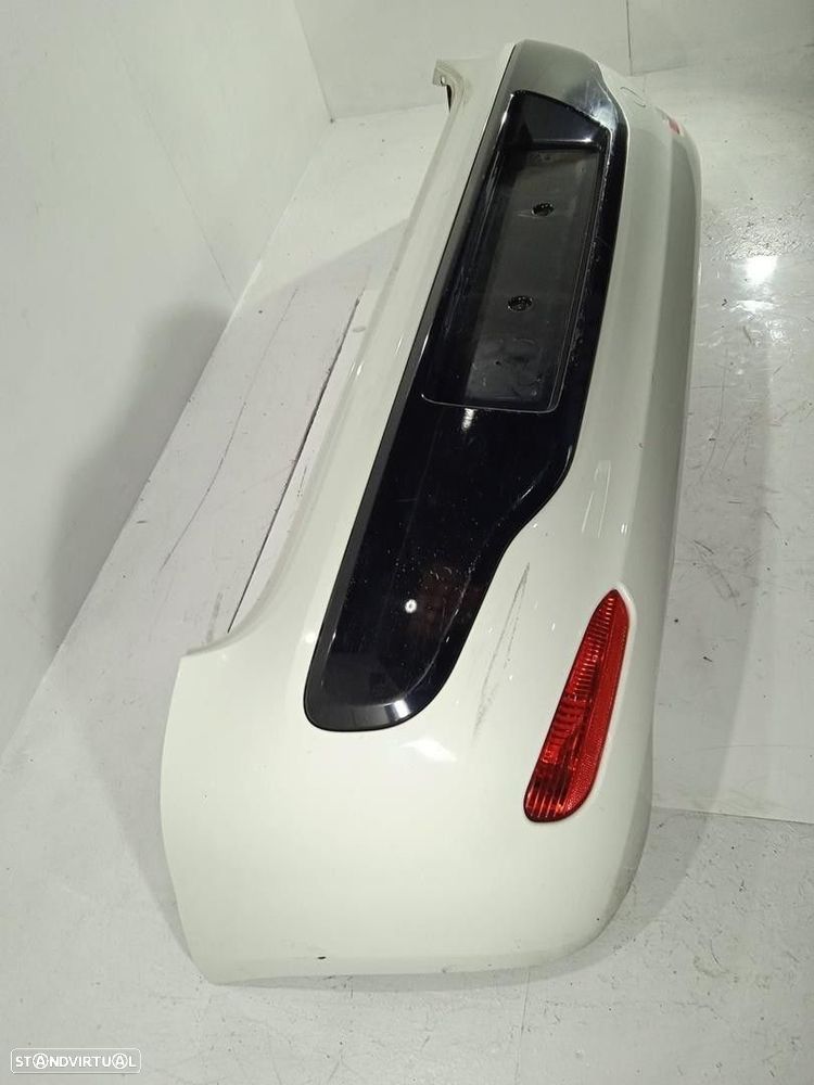 PARA-CHOQUES TRASEIRO FIAT GRANDE PUNTO 2011 - 3