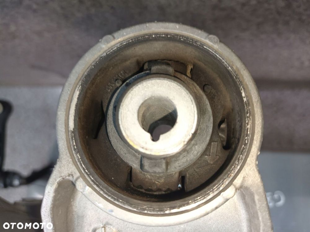 BMW G31 sanki belka drazek stabilizatora tyl 2.0 i - 10