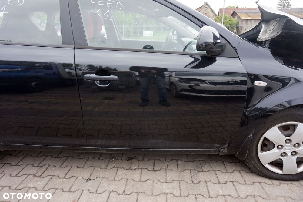 DRZWI PRZEDNIE PRAWE CEED I 5D HB 1K  CZARNY KIA 2006-2009 - 3