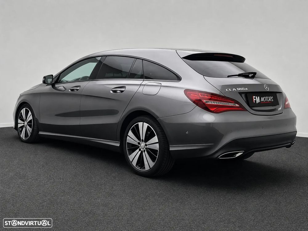 Mercedes-Benz CLA 180 d Shooting Brake Urban - 4