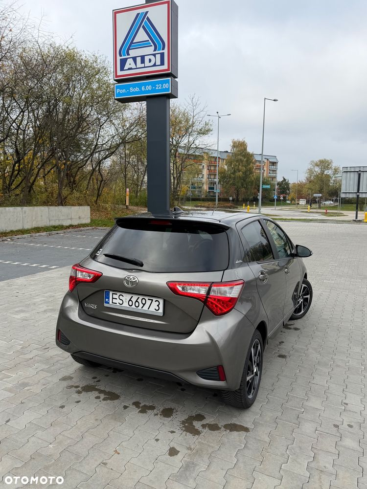Toyota Yaris - 9