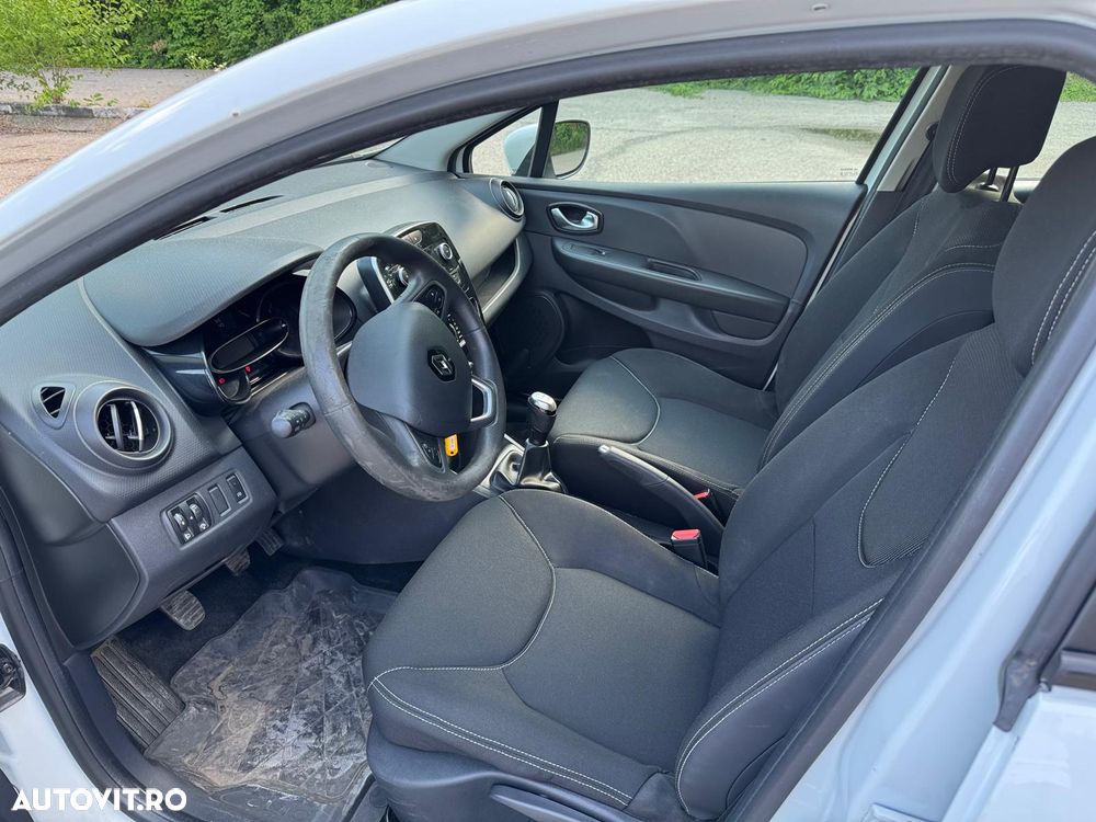 Renault Clio - 7