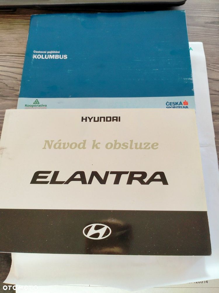 Hyundai Elantra - 34