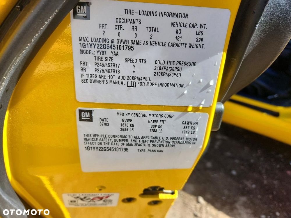 Chevrolet Corvette - 12