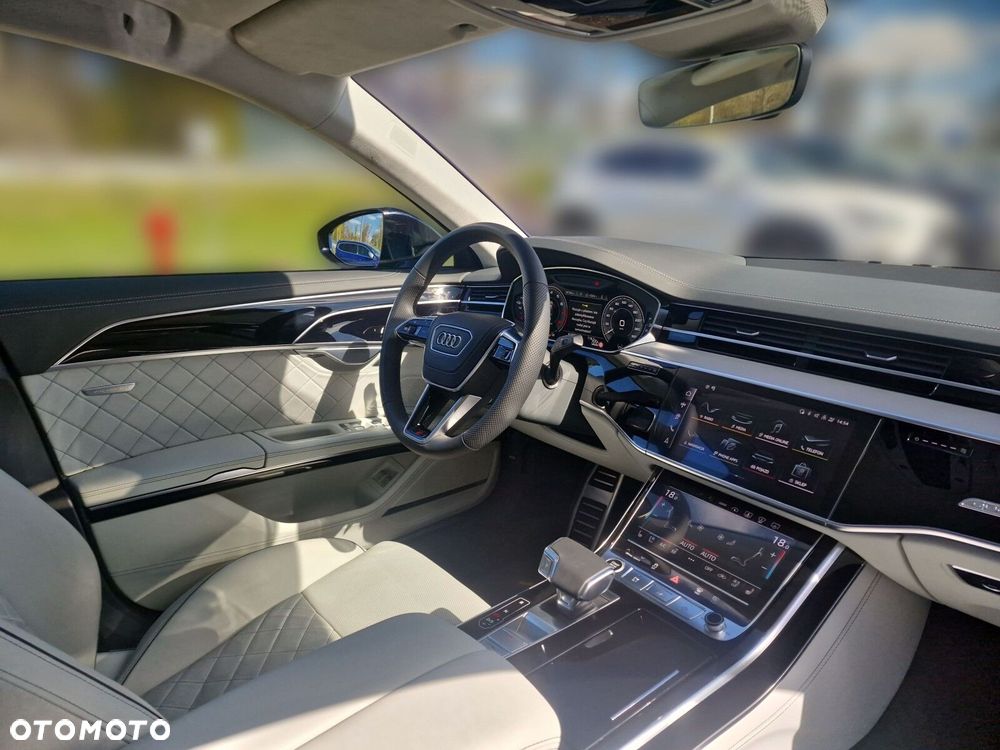 Audi A8 - 9