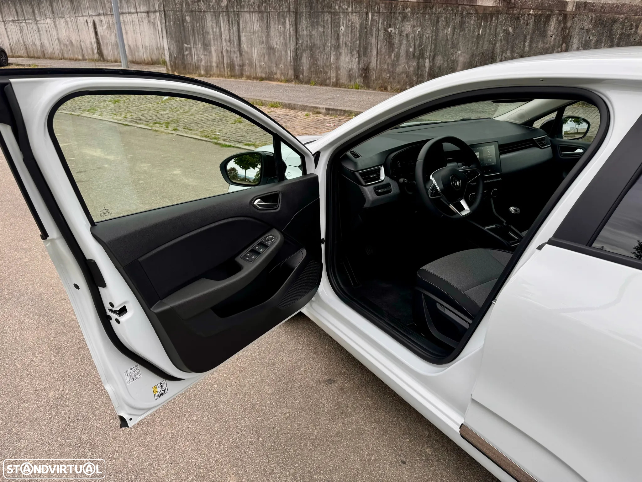 Renault Clio 1.0 TCe Evolution - 17