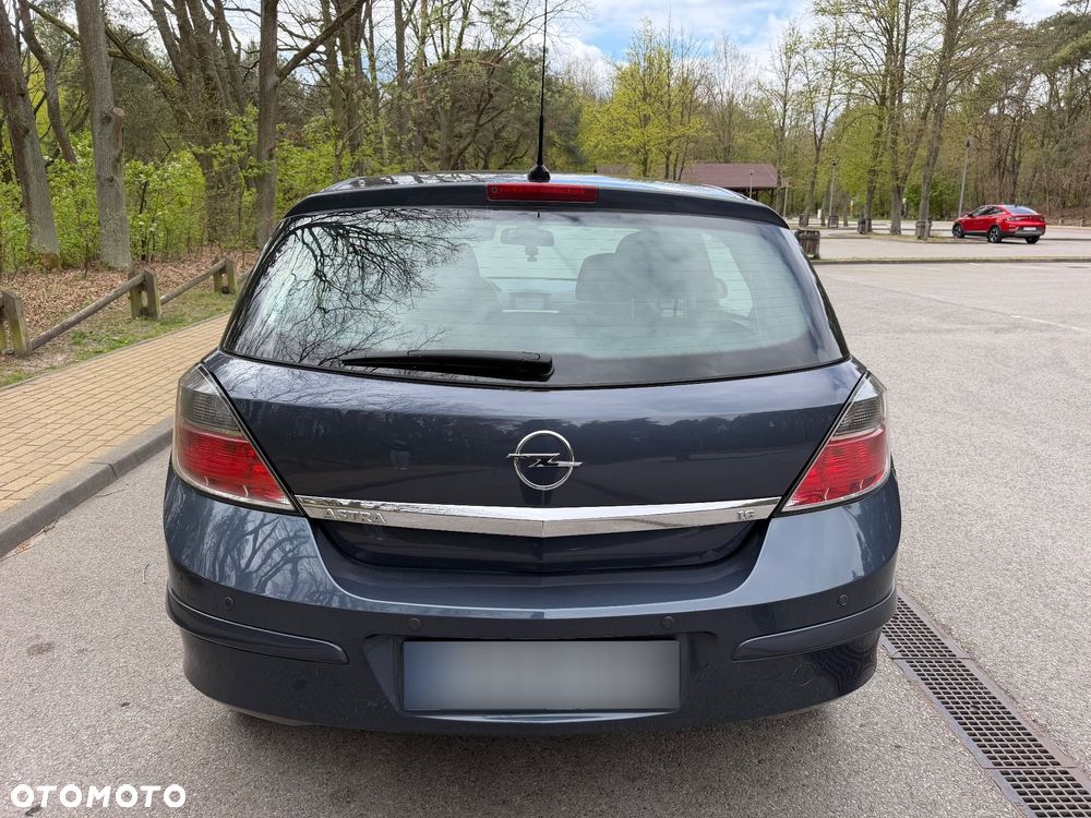 Opel Astra 1.6 Style - 27