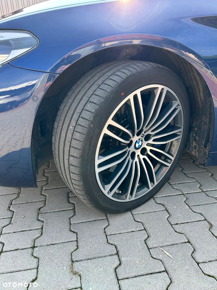 BMW Seria 5 530d xDrive M Sport sport - 13