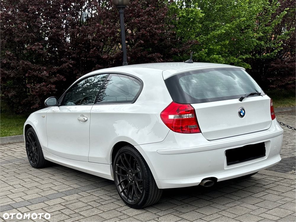 BMW Seria 1 116d DPF - 4