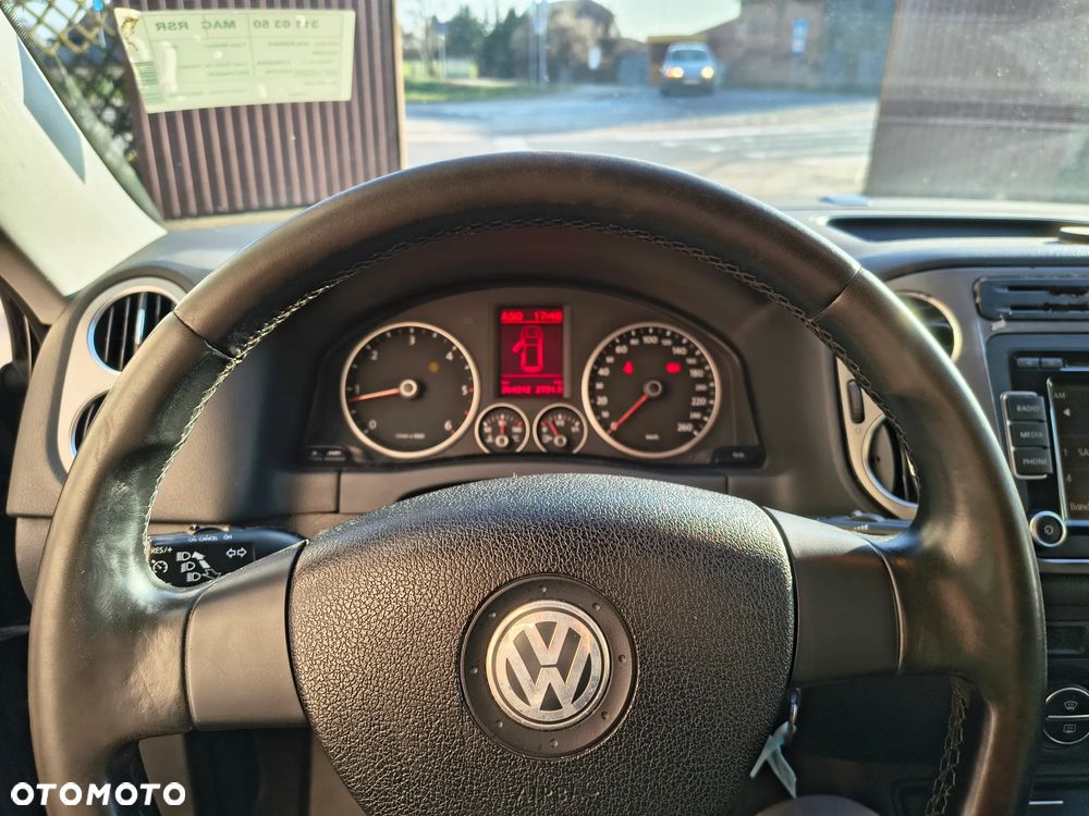 Volkswagen Tiguan 2.0 TDI DPF 4Motion Exclusive - 22