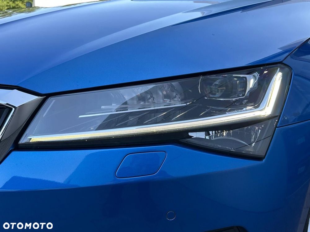 Skoda Superb 2.0 TSI Ambition DSG - 35