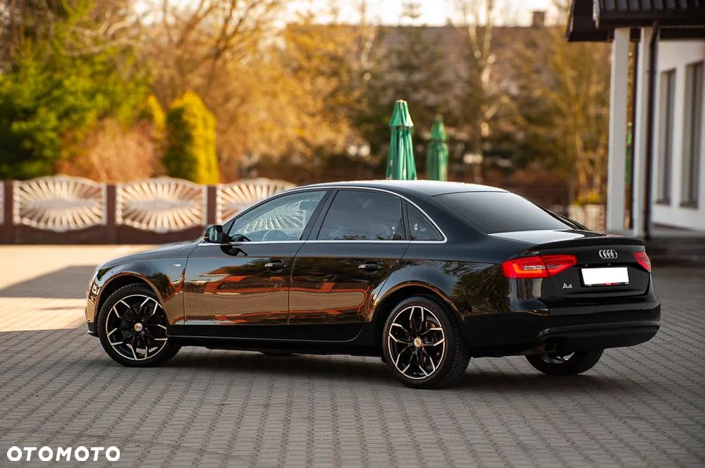 Audi A4 Limousine 1.8 TFSI S line Sportpaket - 14