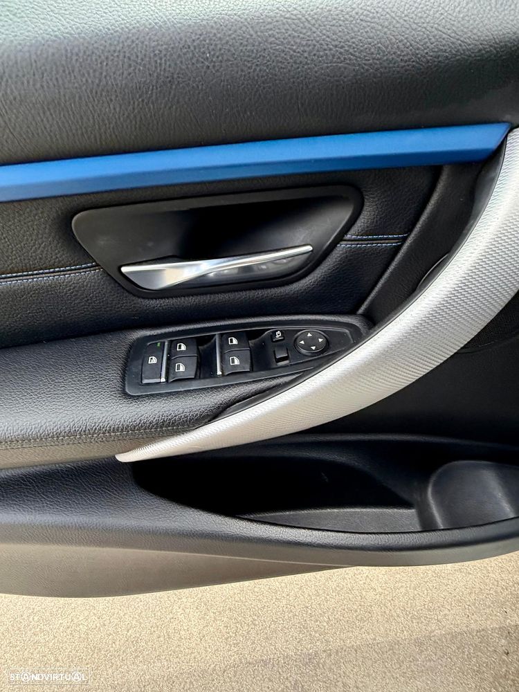 BMW 320 d Pack M - 29