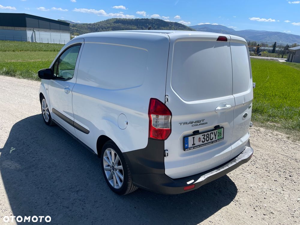 Ford Courier - 7