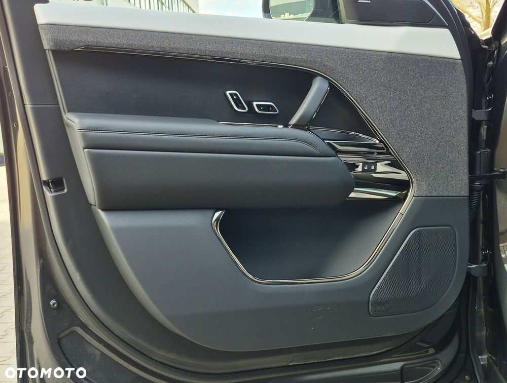 Land Rover Range Rover Sport - 17