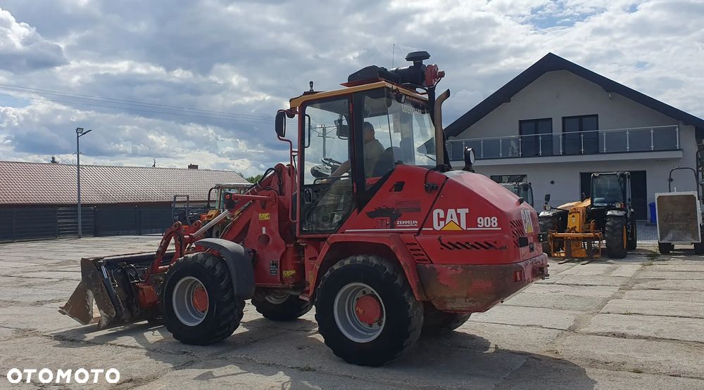 Caterpillar 908 - 2