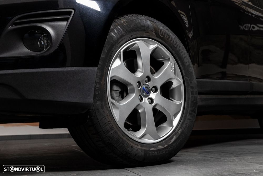 Volvo XC 60 D5 Momentum Geartronic - 8