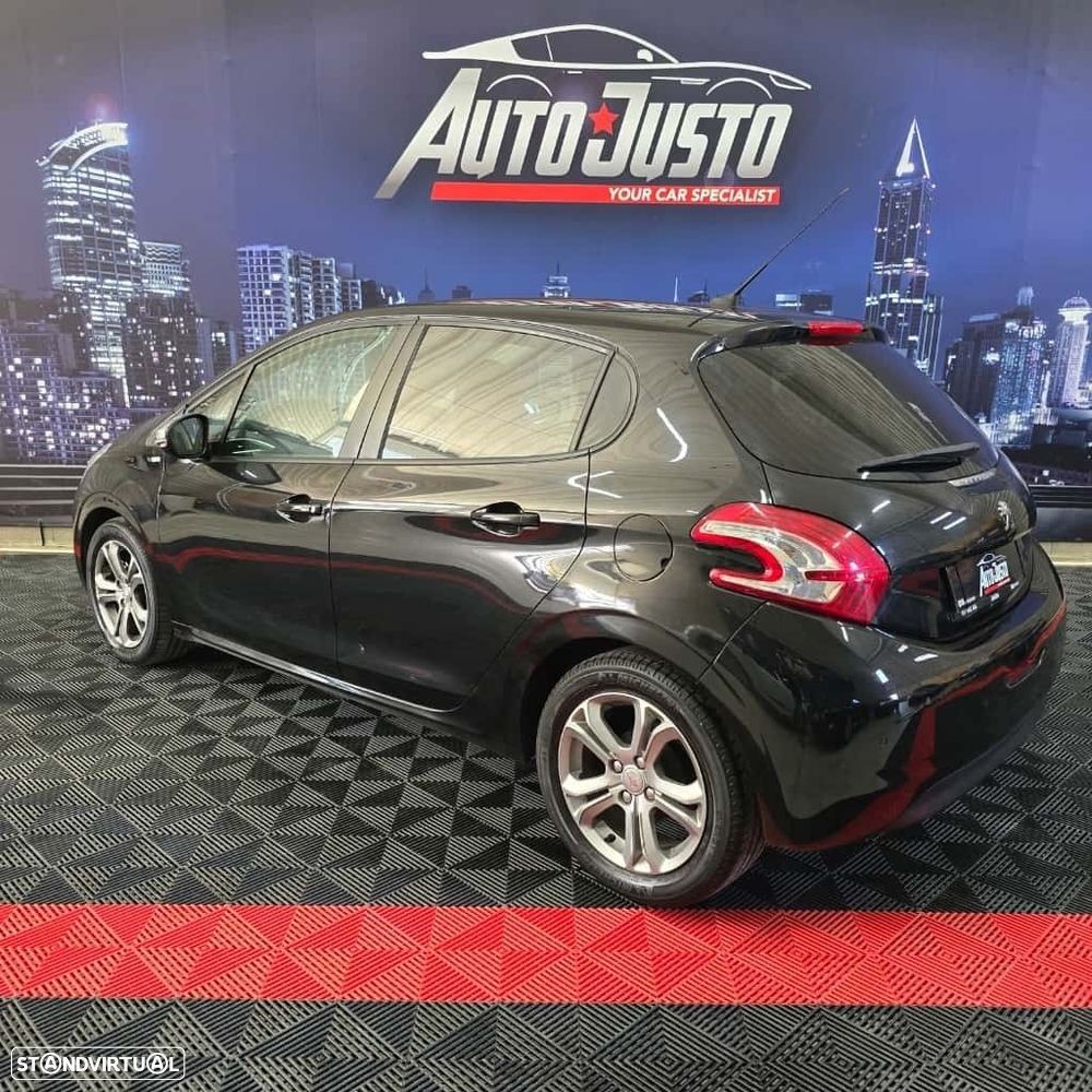 Peugeot 208 82 VTI Style - 4