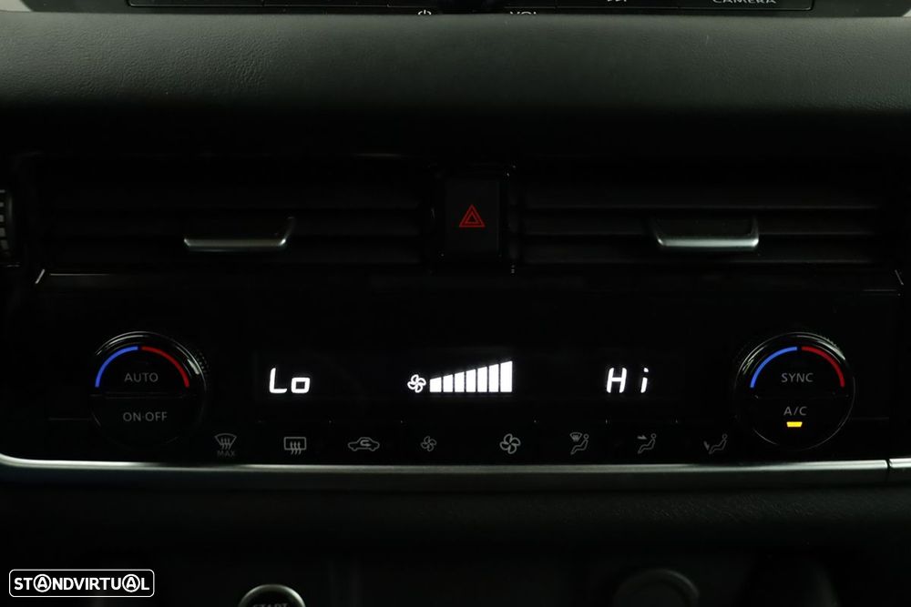 Nissan Qashqai 1.3 DIG-T N-Connecta LED Xtronic - 13