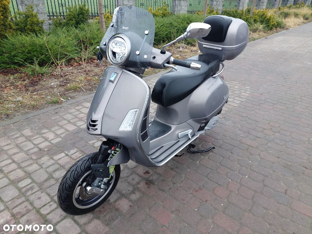 Piaggio Vespa - 1