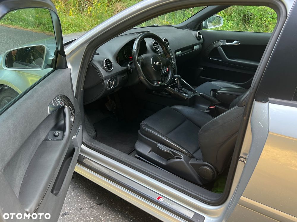 Audi A3 3-drzwiowe 3.2 Quattro Ambition DSG - 8