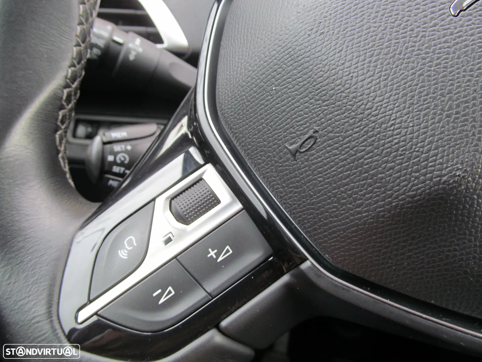 Peugeot 3008 1.2 PureTech Active Pack - 14