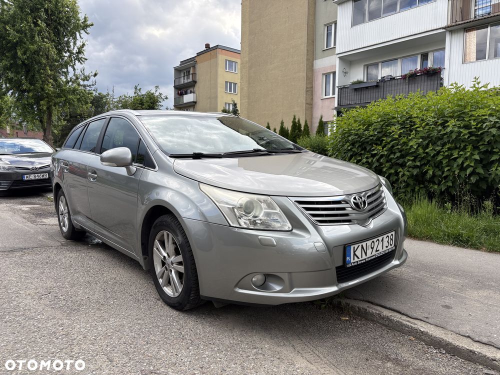 Toyota Avensis - 7