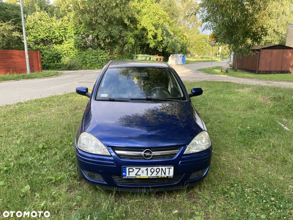 Opel Corsa 1.2 16V Cosmo - 1