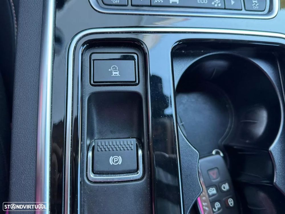 Jaguar XE 2.0 D Prestige Aut. - 12