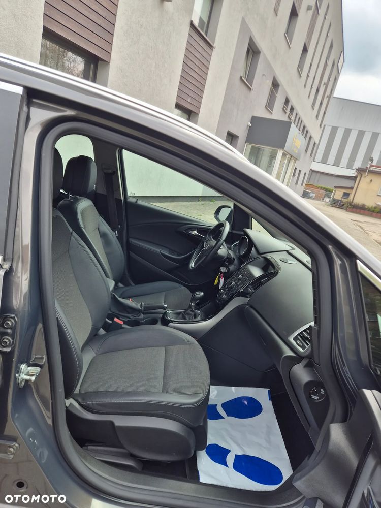 Opel Astra 1.4 T Cosmo S&S EU6 - 11