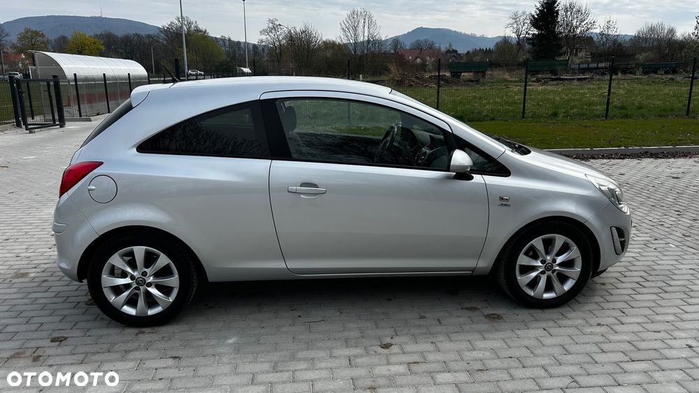 Opel Corsa 1.4 Cosmo - 6