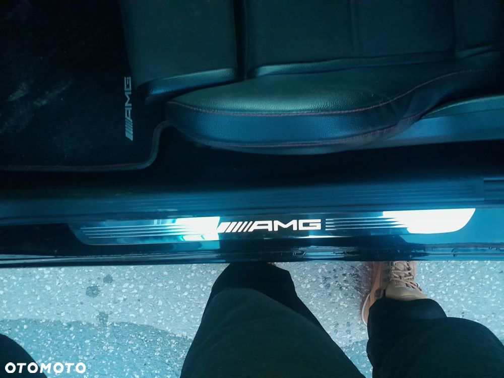 Mercedes-Benz Klasa C 400 4Matic 9G-TRONIC AMG Line Plus - 11