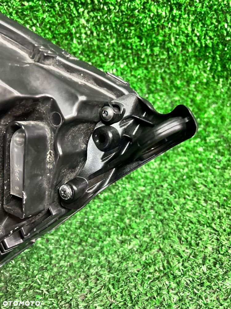 REFLEKTOR LEWY SKODA FABIA III - 4