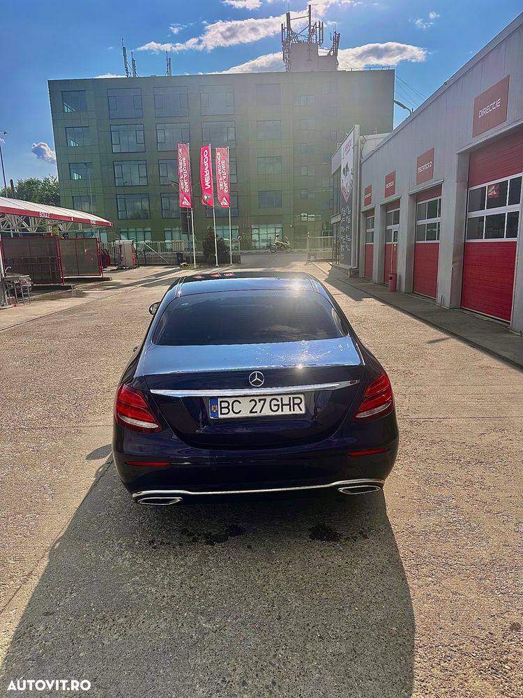 Mercedes-Benz E 220 d Aut. - 17