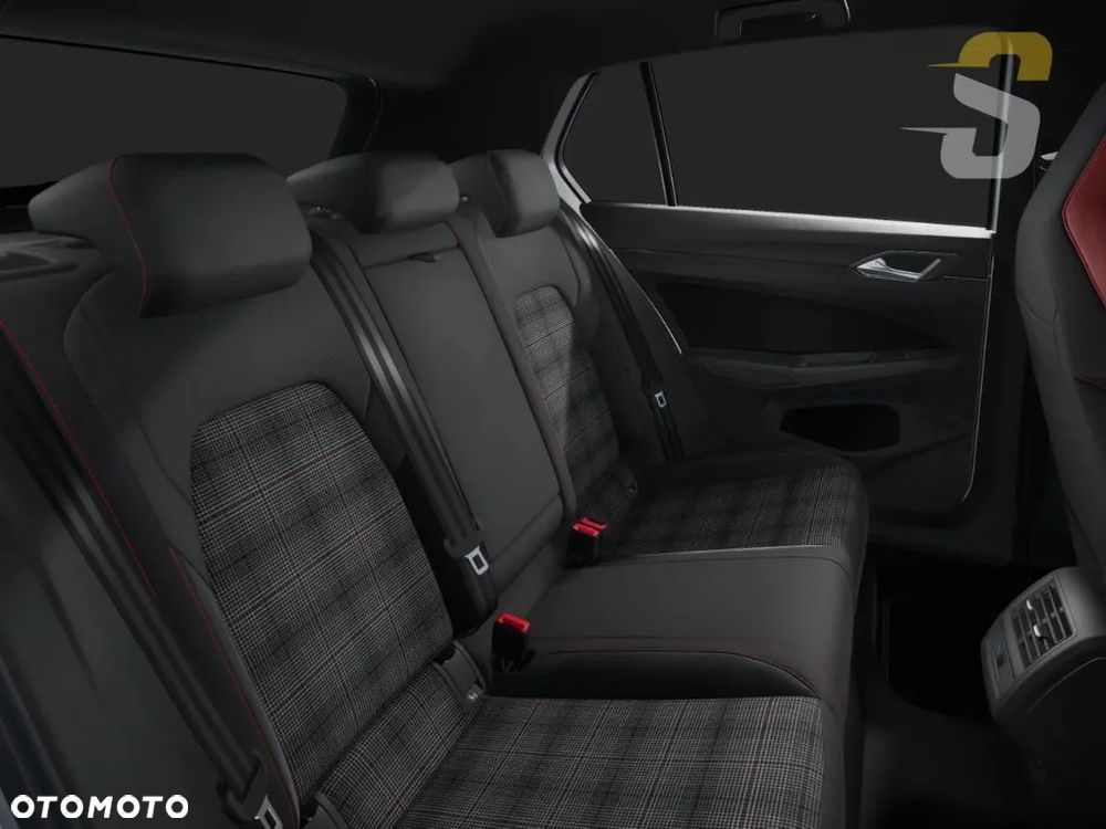 Volkswagen Golf VIII 2.0 TSI GTI DSG - 12