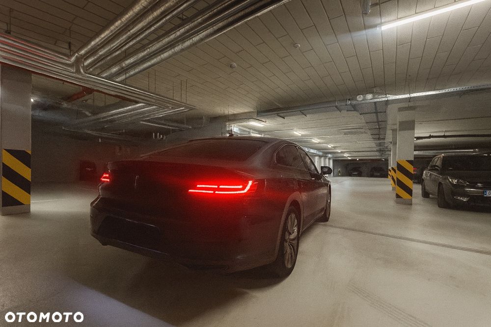 Volkswagen Arteon 2.0 TDI SCR Elegance DSG - 2