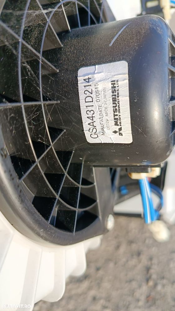 Carcasa aeroterma completa Mitsubishi Outlander - 2