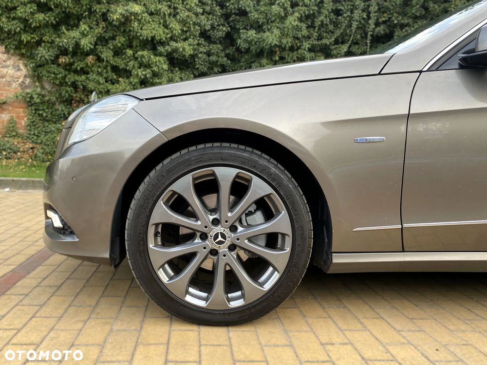 Mercedes-Benz Klasa E 200 CDI DPF BlueEFFICIENCY Avantgarde - 4