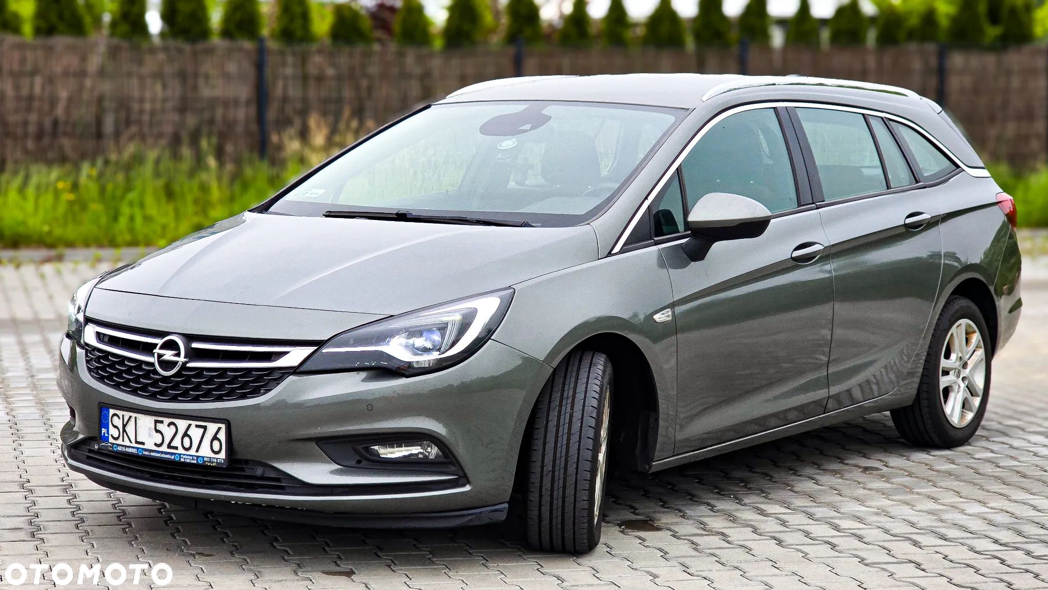 Opel Astra IV 1.6 CDTI Sport - 1