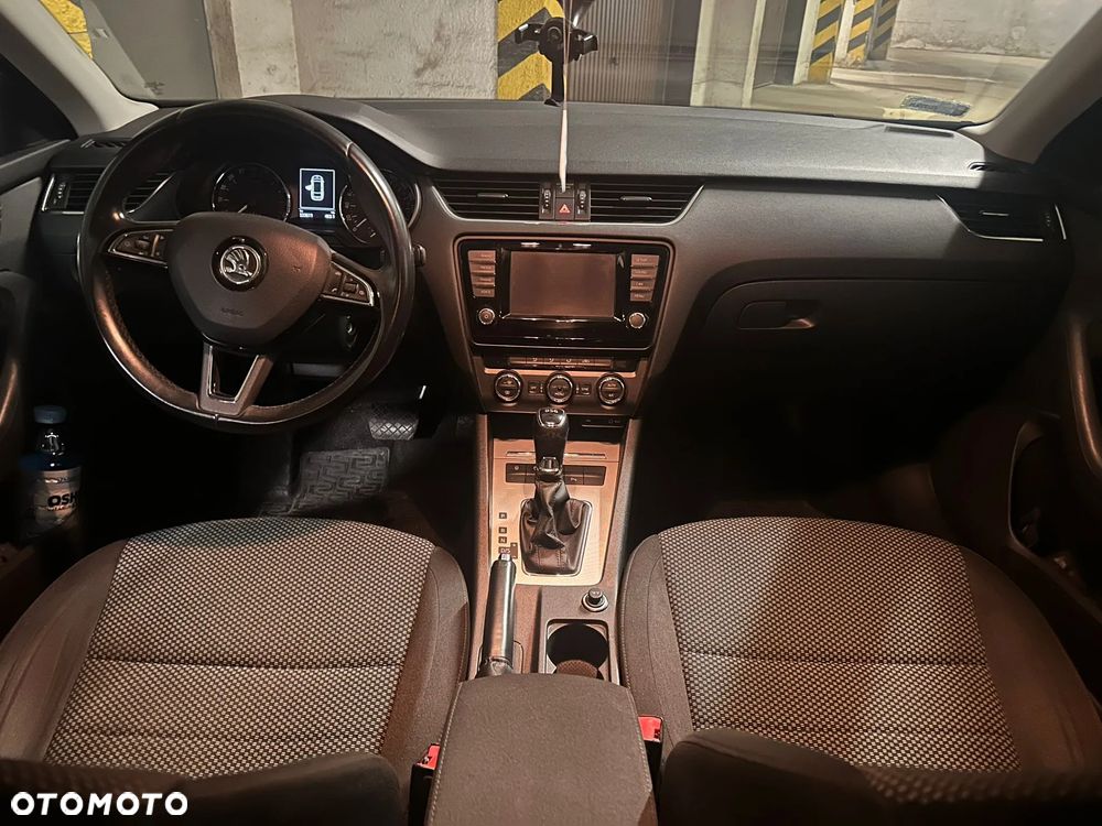 Skoda Octavia 2.0 TDI Ambition DSG - 7