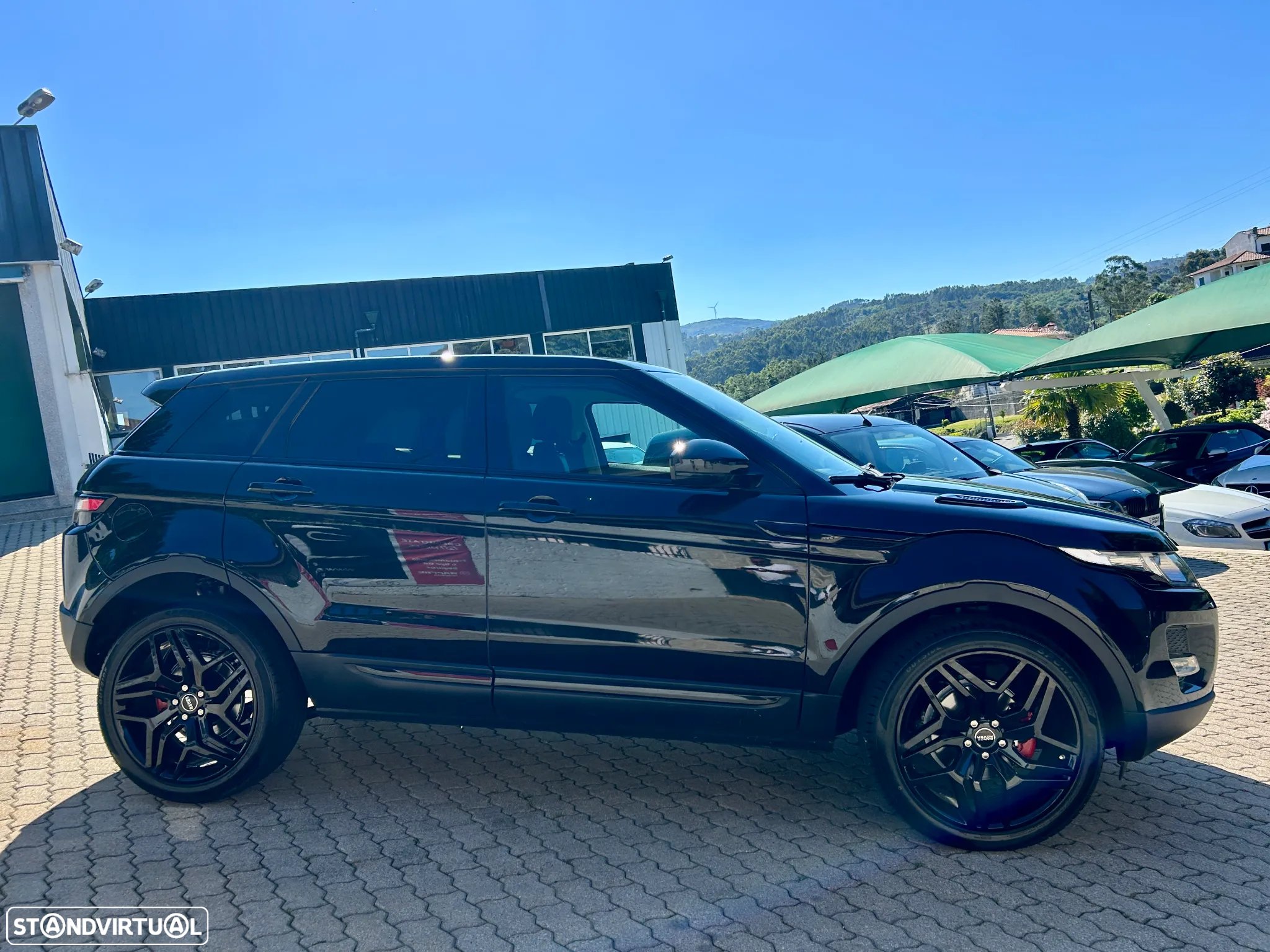 Land Rover Range Rover Evoque 2.2 TD4 Prestige Auto - 9
