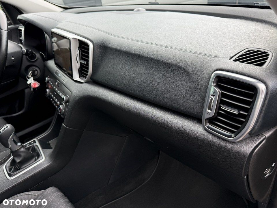Kia Sportage 1.6 GDI 2WD DREAM-TEAM EDITION - 30