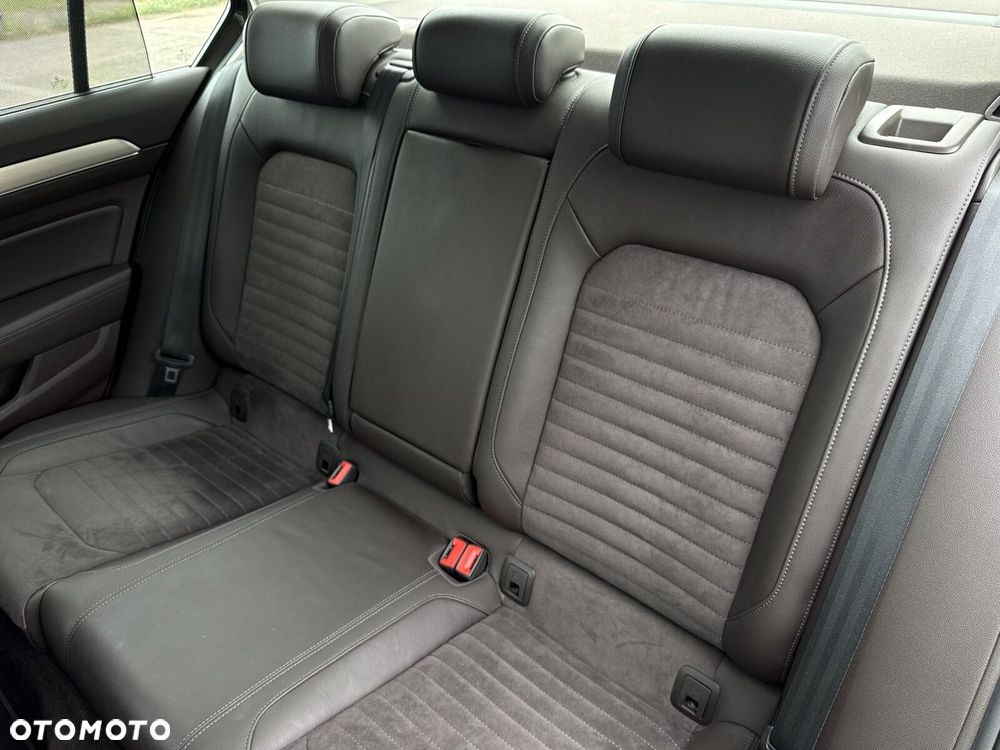 Volkswagen Passat 1.8 TSI BMT Highline DSG - 33