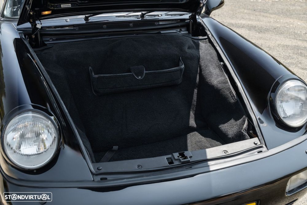 Porsche 911 Série F - 5