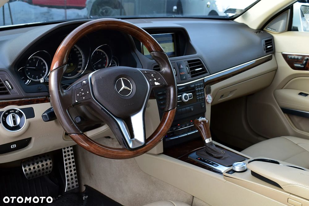 Mercedes-Benz Klasa E 350 4-Matic - 4