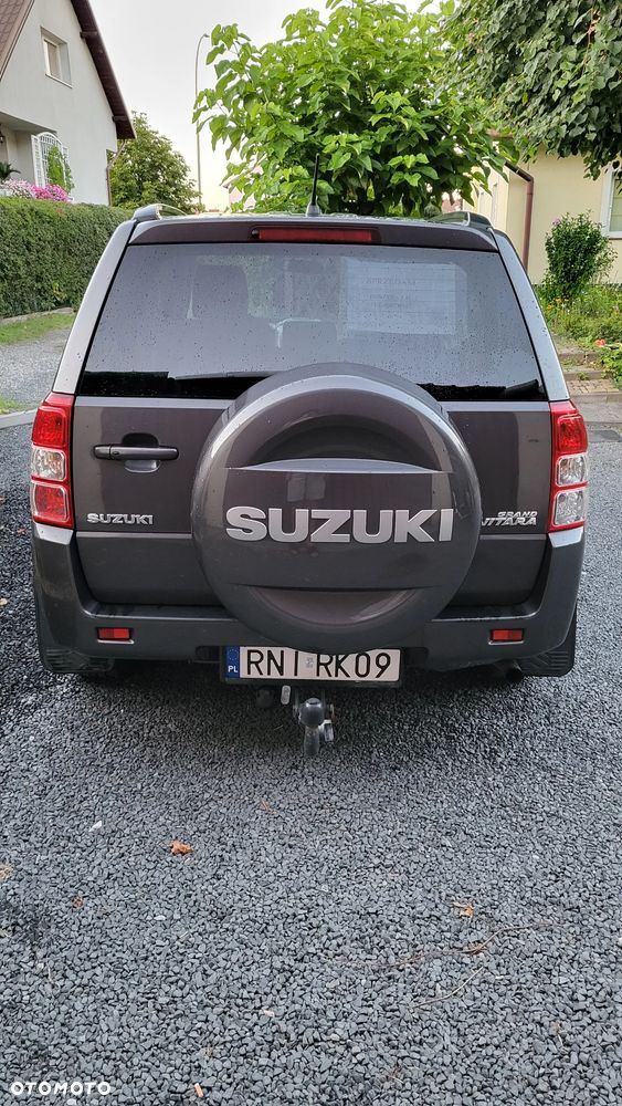 Suzuki Grand Vitara 2.4 Premium - 10