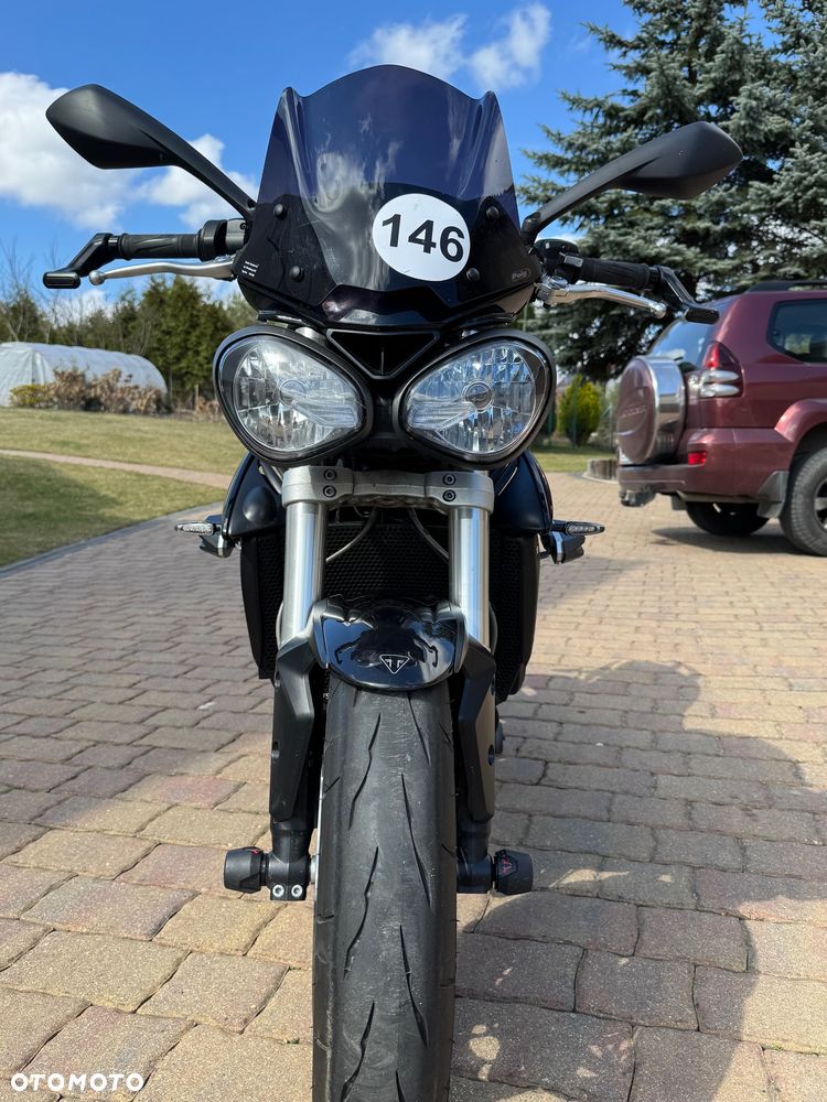 Triumph Street Triple - 10